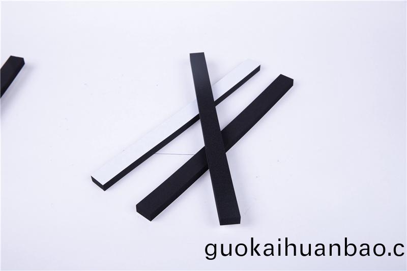 CR減(jian)震(zhen)保溫條(tiao)